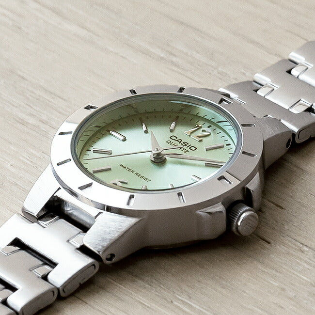 【10年保証】【日本未発売】CASIOカシオスタンダード腕時計時計ブランドレディースキッズ子供女の子チープカシオチプカシアナログシルバーブラック黒ブルー青グリーン緑ピンク海外モデルギフトプレゼント