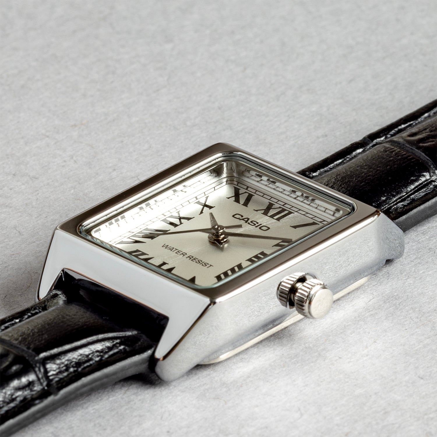 CASIO カシオ LTP-V007L-7B1 ブラック シルバー文字盤 アナログ レディース 腕時計 斜め