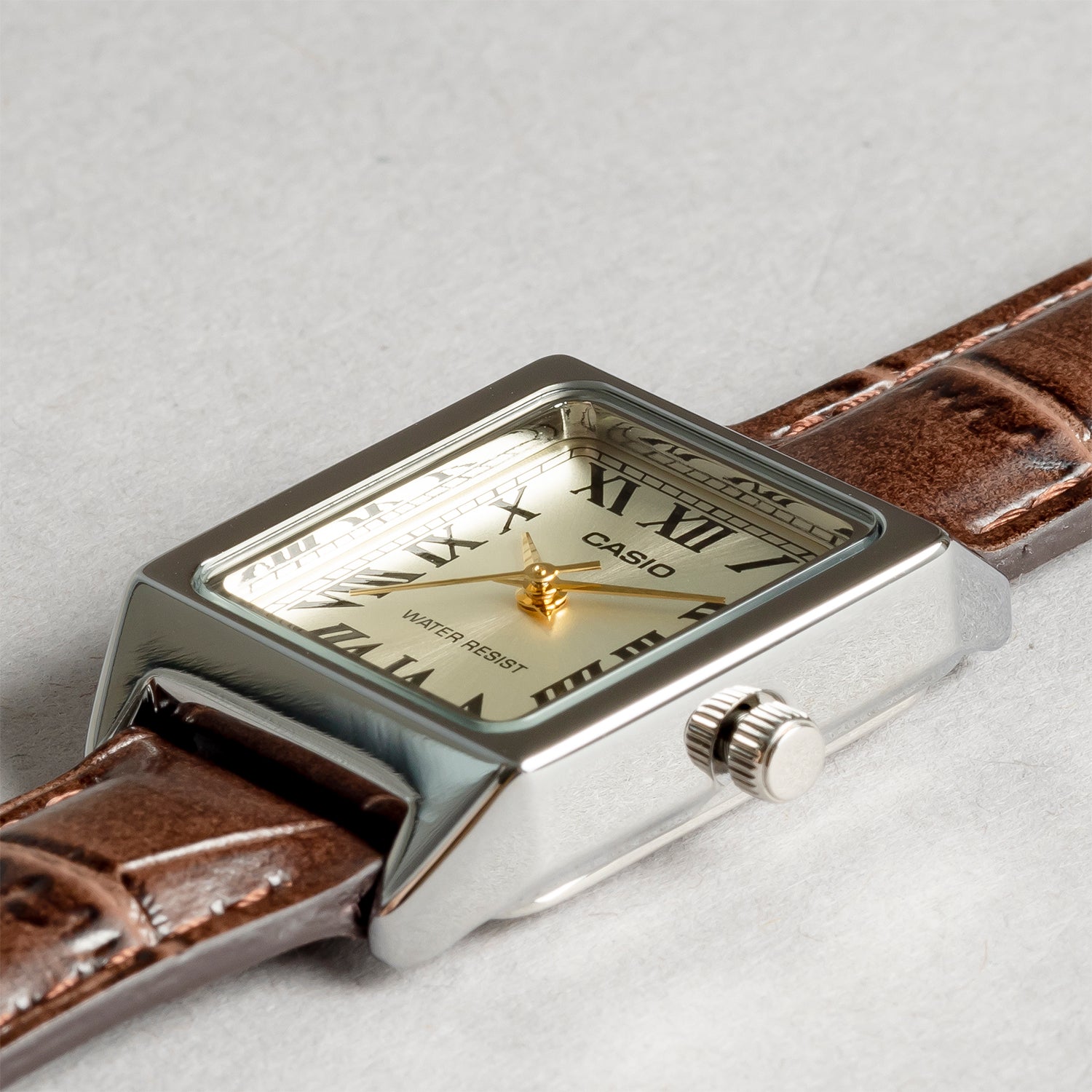 CASIO カシオ LTP-V007L-9B ブラウン ゴールド文字盤 アナログ レディース 腕時計