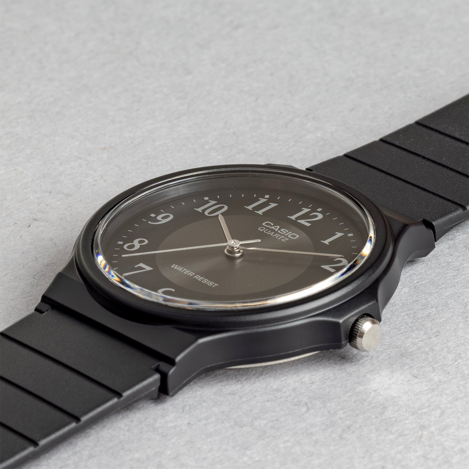 CASIO カシオ MQ-24-1B3 ブラック ブラック文字盤 アナログ メンズ 腕時計 斜め