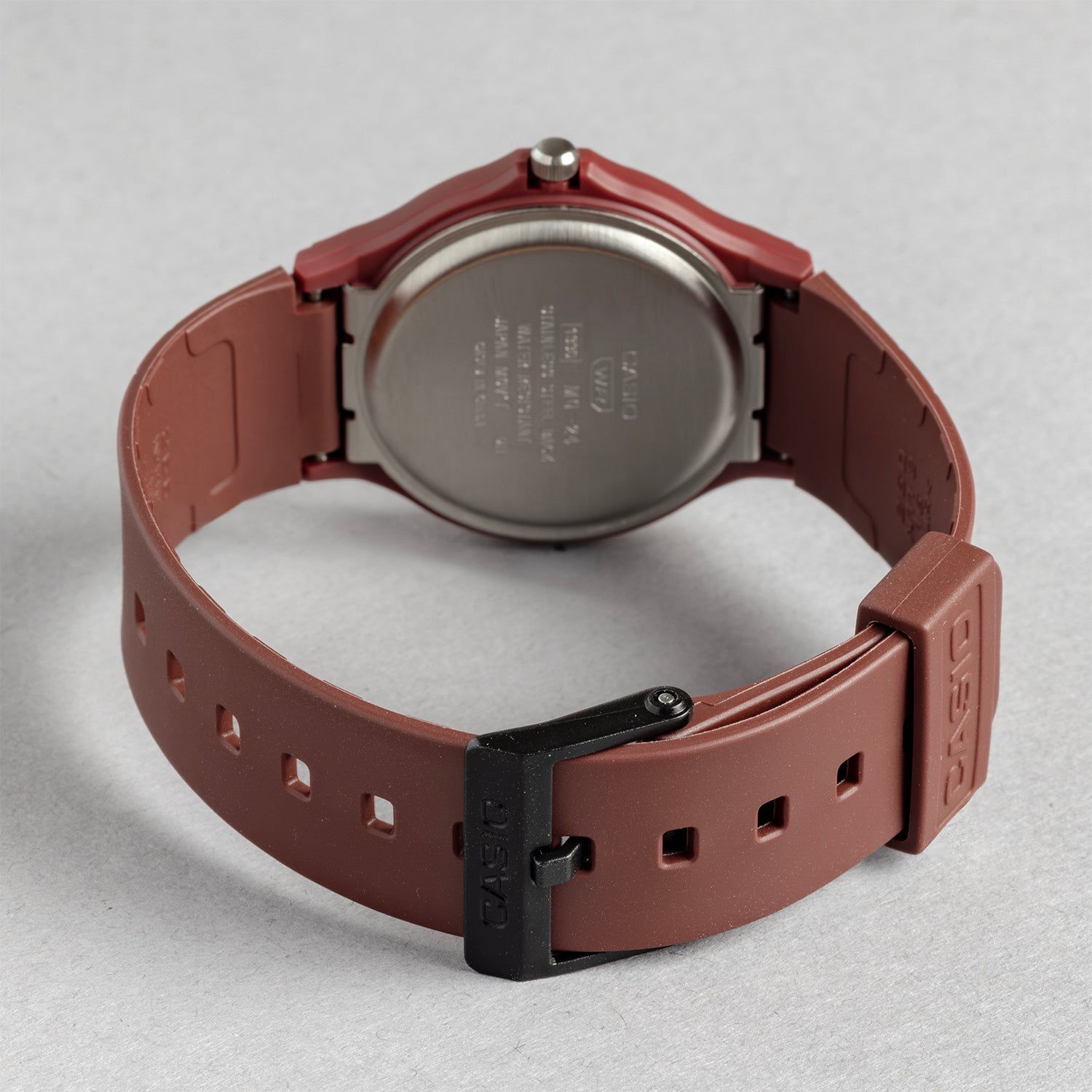 CASIO カシオ MQ-24UC-4B レッド ブラック文字盤 アナログ メンズ 腕時計 ベルト