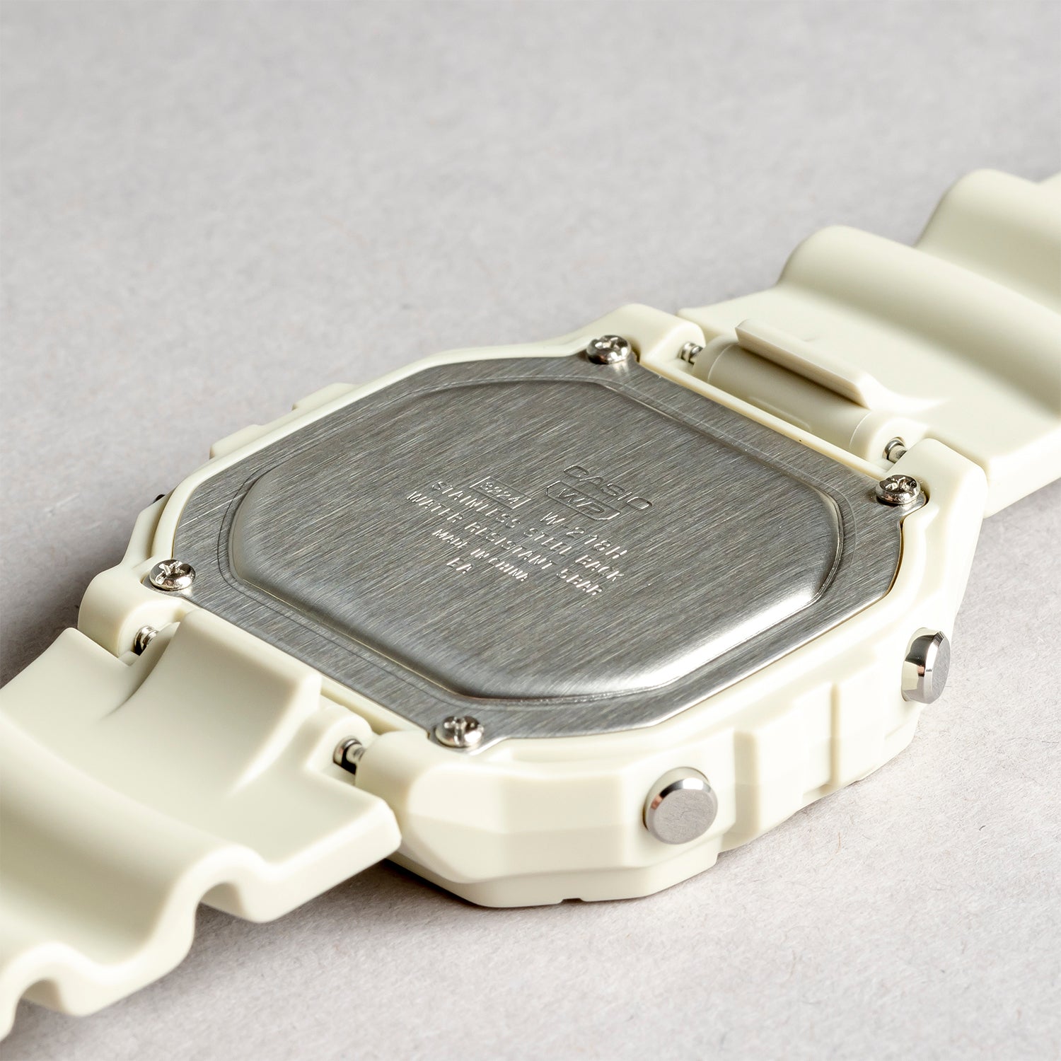 CASIO カシオ W-218HC-8A ベージュ ホワイト文字盤 デジタル ユニセックス 腕時計 ケースバック