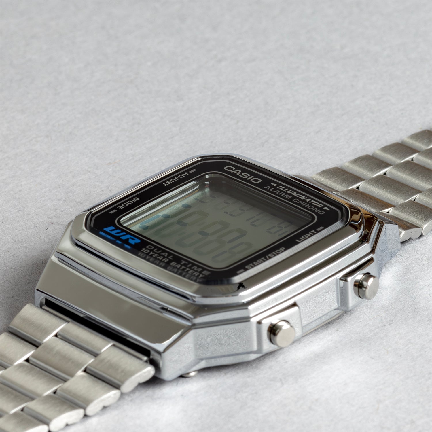 CASIO カシオ A178WA-1A シルバー ブラック文字盤 デジタル メンズ 腕時計 斜め