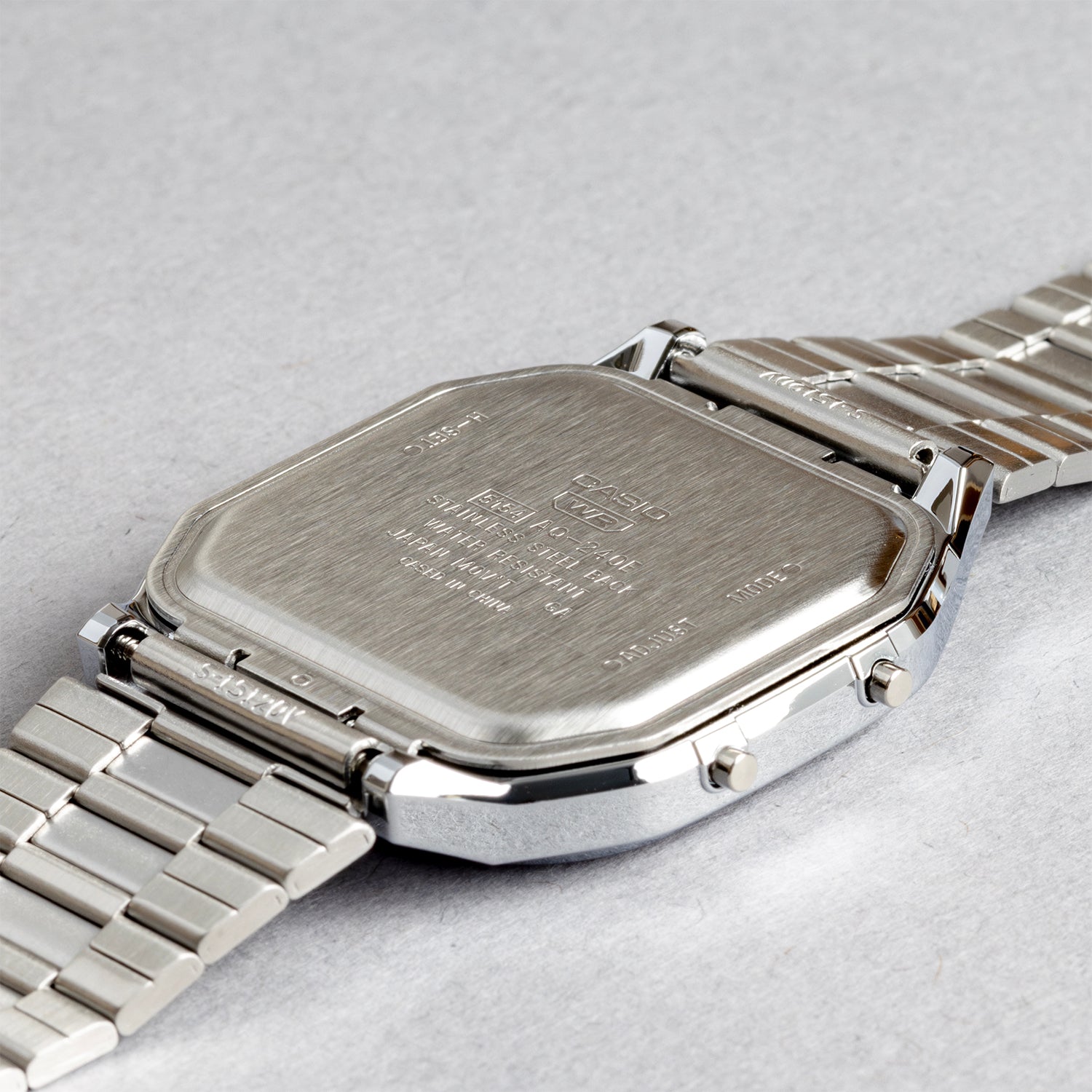 CASIO カシオ AQ-240E メンズ 腕時計 日常生活用防水 10年保証 CASIO カシオ AQ-240E メンズ 腕時計 日常生活用防水 10年保証