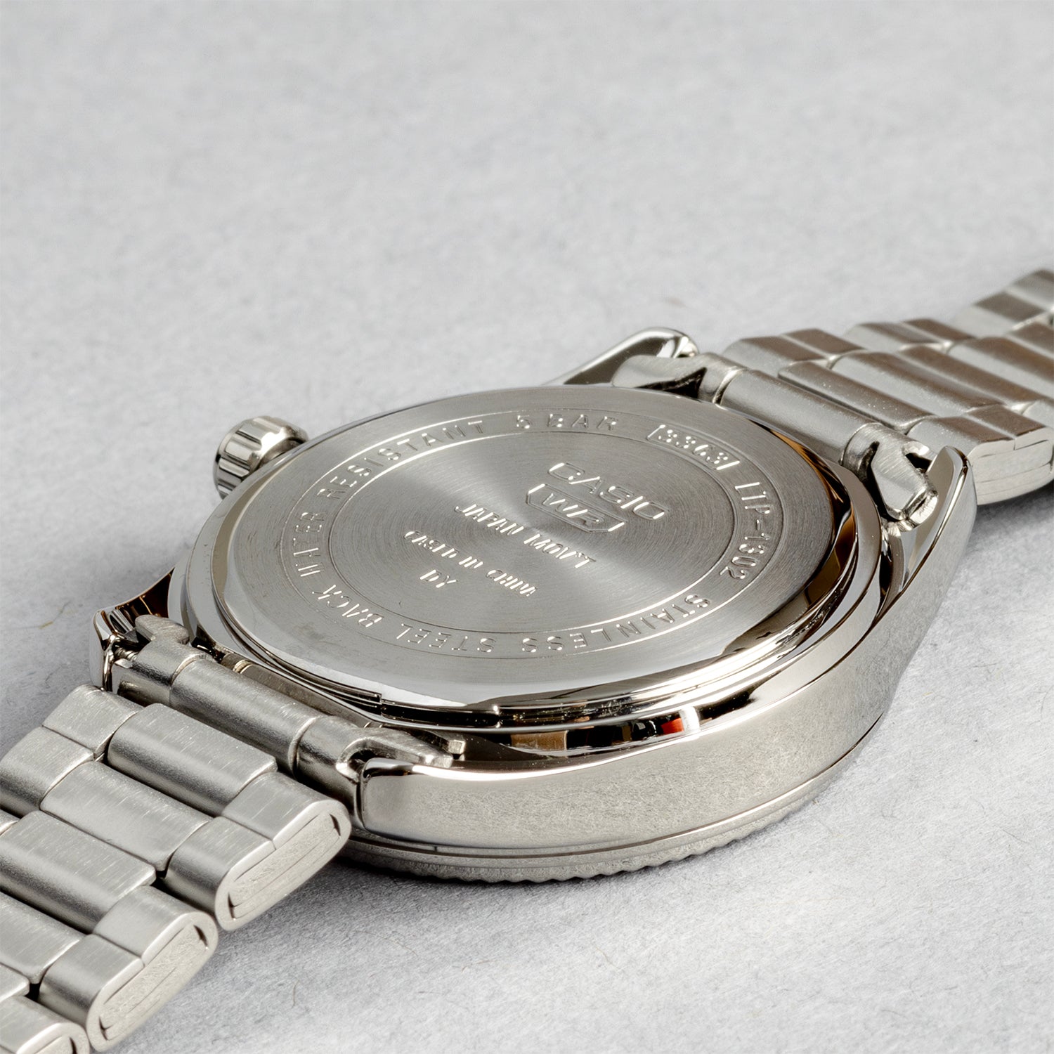 CASIO カシオ LTP-1302D-1A2 シルバー ブラック×ゴールド文字盤 アナログ レディース 腕時計 ケースバック