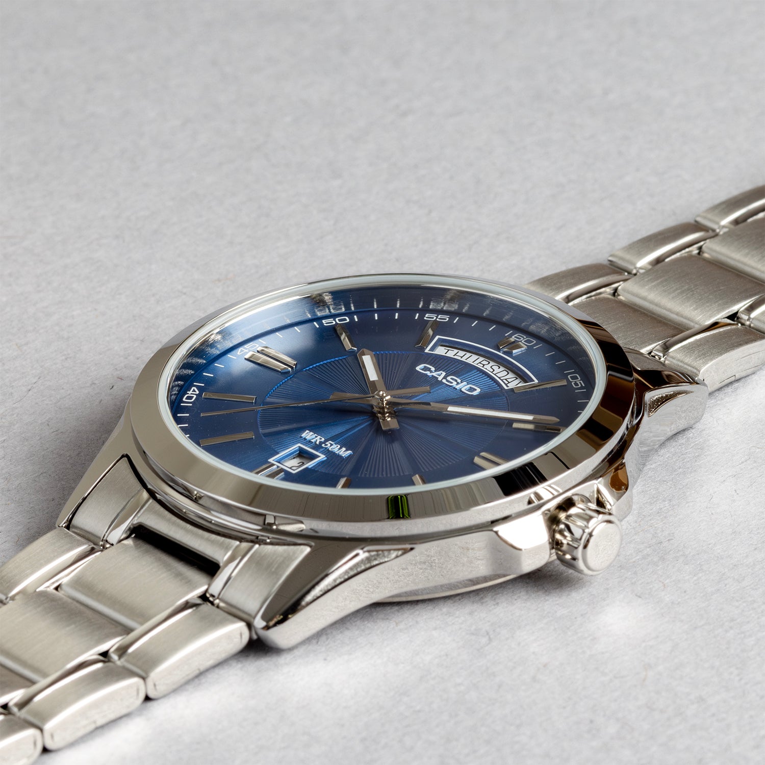 CASIO カシオ MTP-1381D-2A シルバー ブルー文字盤 アナログ メンズ 腕時計 斜め