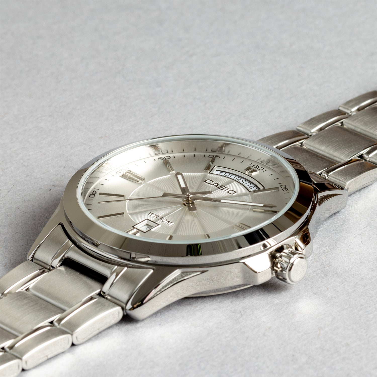 CASIO カシオ MTP-1381D-7A シルバー シルバー文字盤 アナログ メンズ 腕時計 斜め