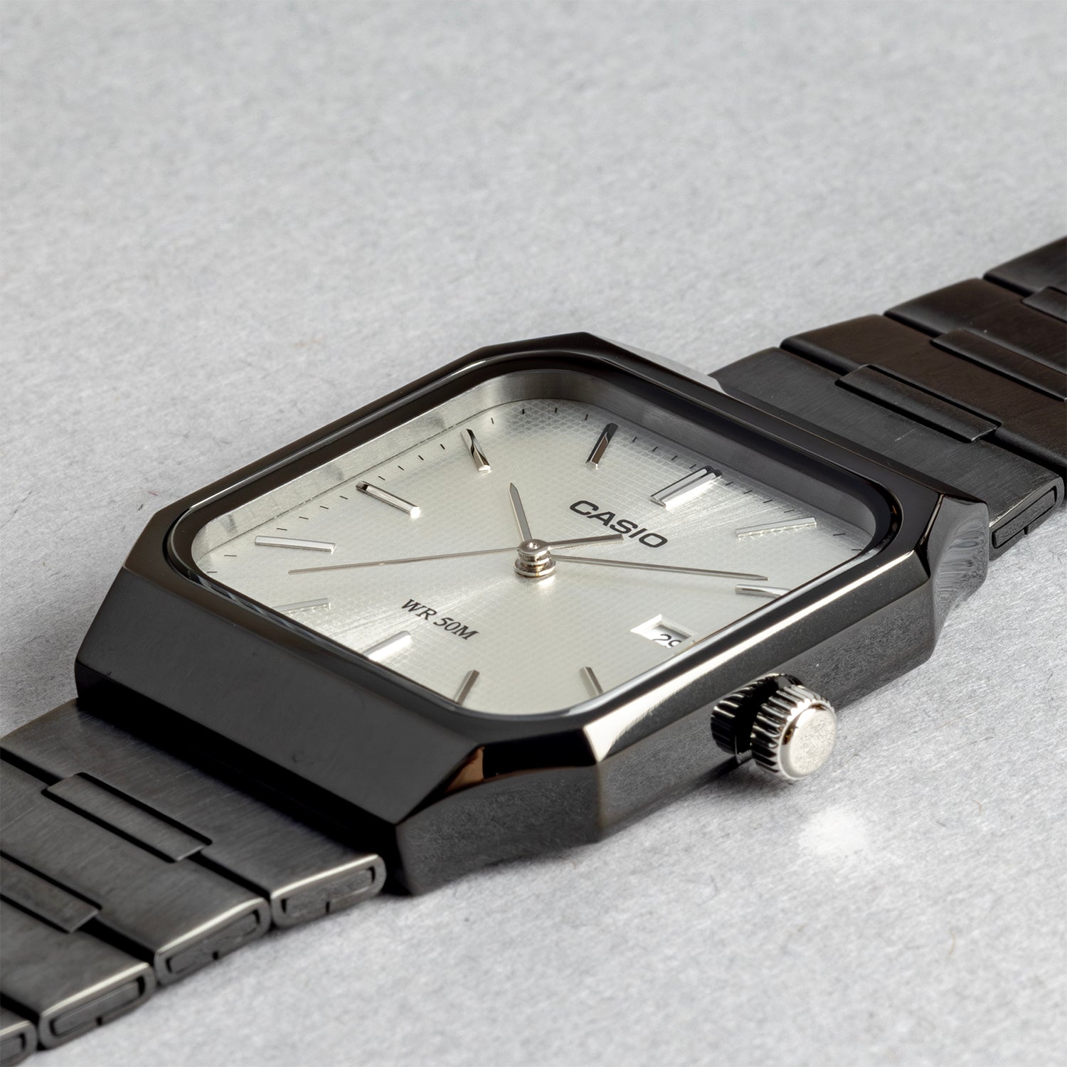 CASIO カシオ MTP-B185B-7A ブラック シルバー文字盤 アナログ メンズ 腕時計 斜め