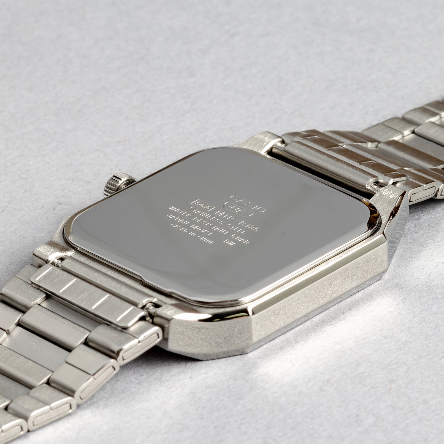 CASIO カシオ MTP-B185D-7A シルバー シルバー文字盤 アナログ メンズ 腕時計 ケースバック