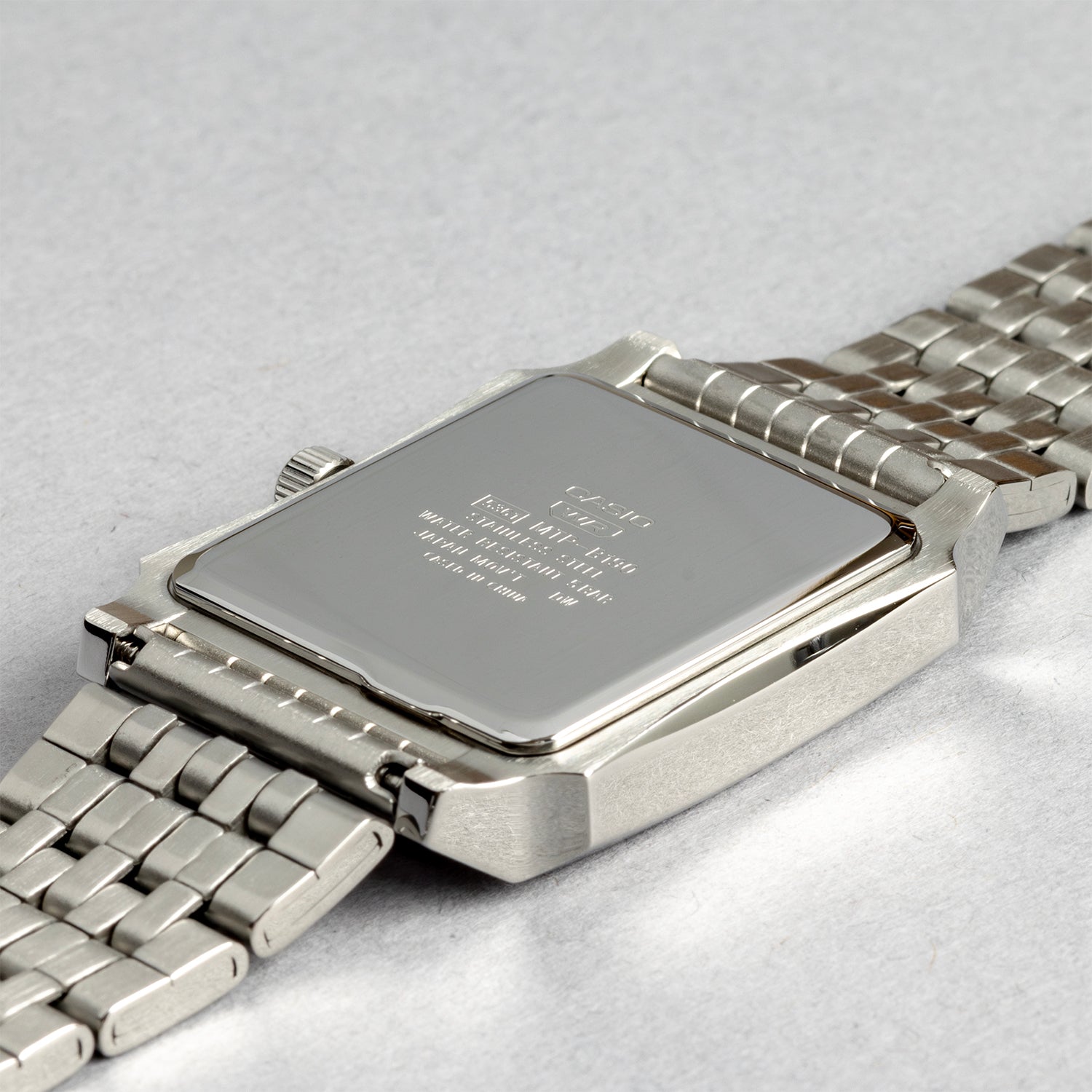 CASIO カシオ MTP-B190D-7B シルバー ホワイト文字盤 アナログ メンズ 腕時計 ケースバック