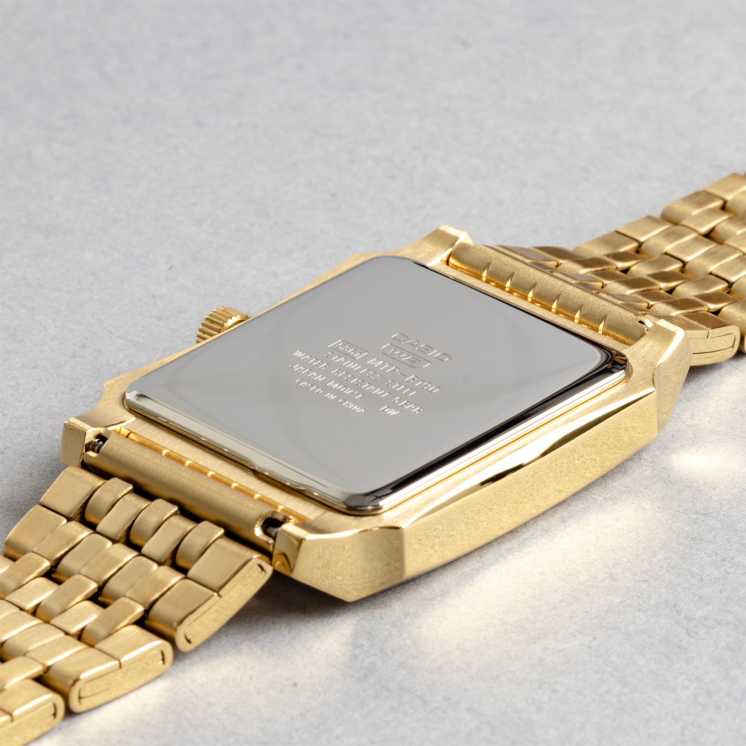 CASIO カシオ MTP-B190G-9B ゴールド ゴールド文字盤 アナログ メンズ 腕時計 ケースバック