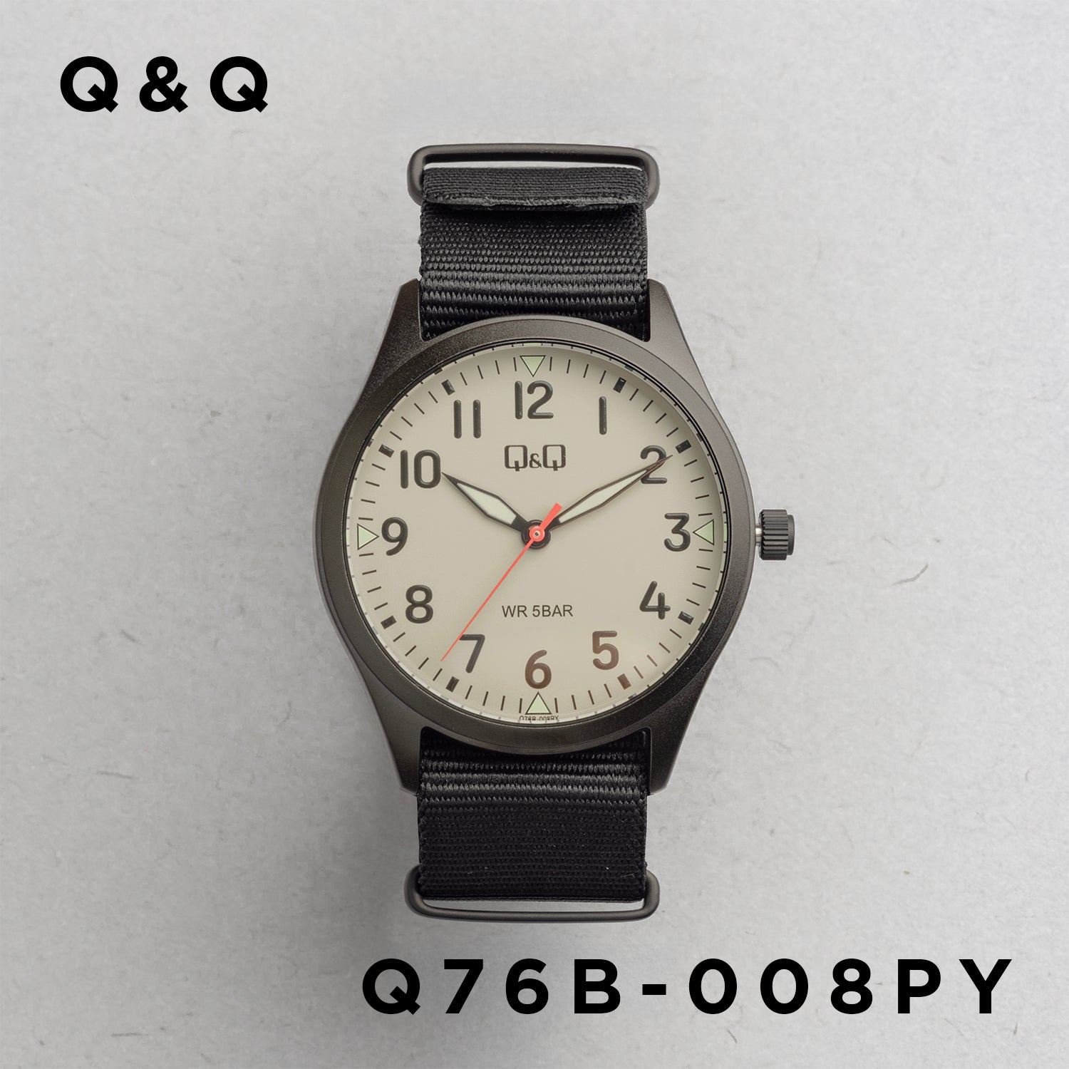 Q&Q QQ Q76B-008PY ブラック ベージュ文字盤 アナログ メンズ 腕時計 正面