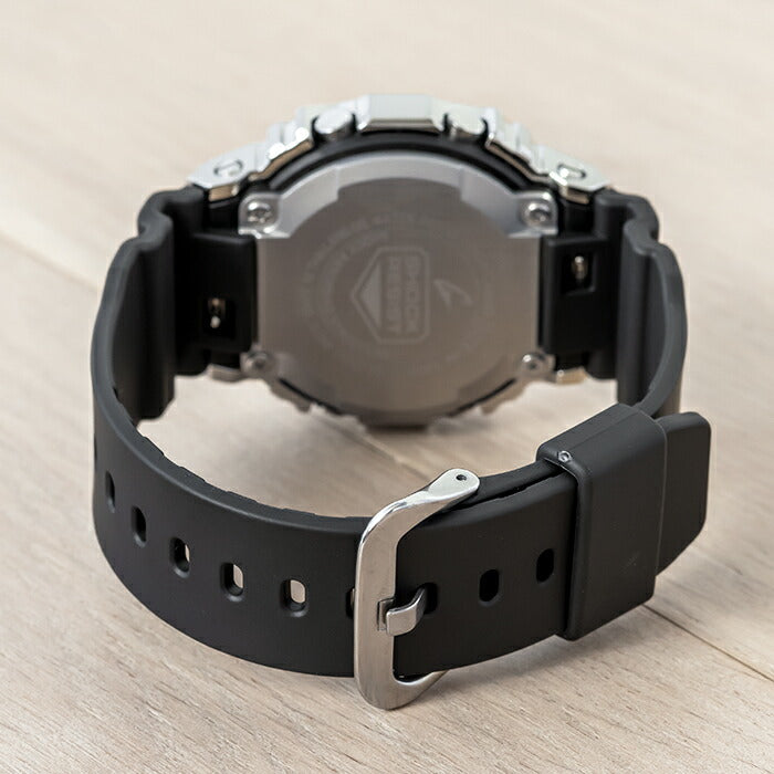 CASIO (カシオ) 腕時計 G-SHOCK (Gショック) スクエアデザイン GM-5600-1 メンズ 並行輸入品
